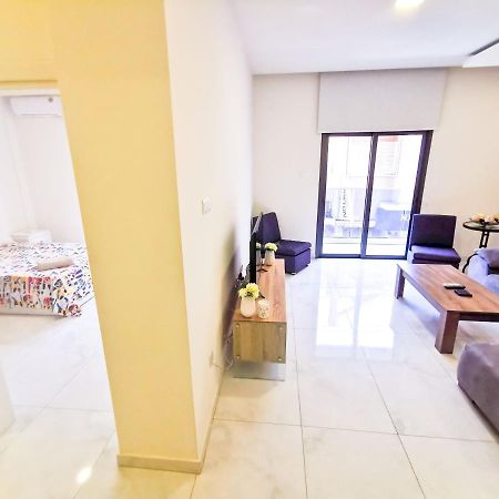 The White Pearl Apartment Larnaca Esterno foto