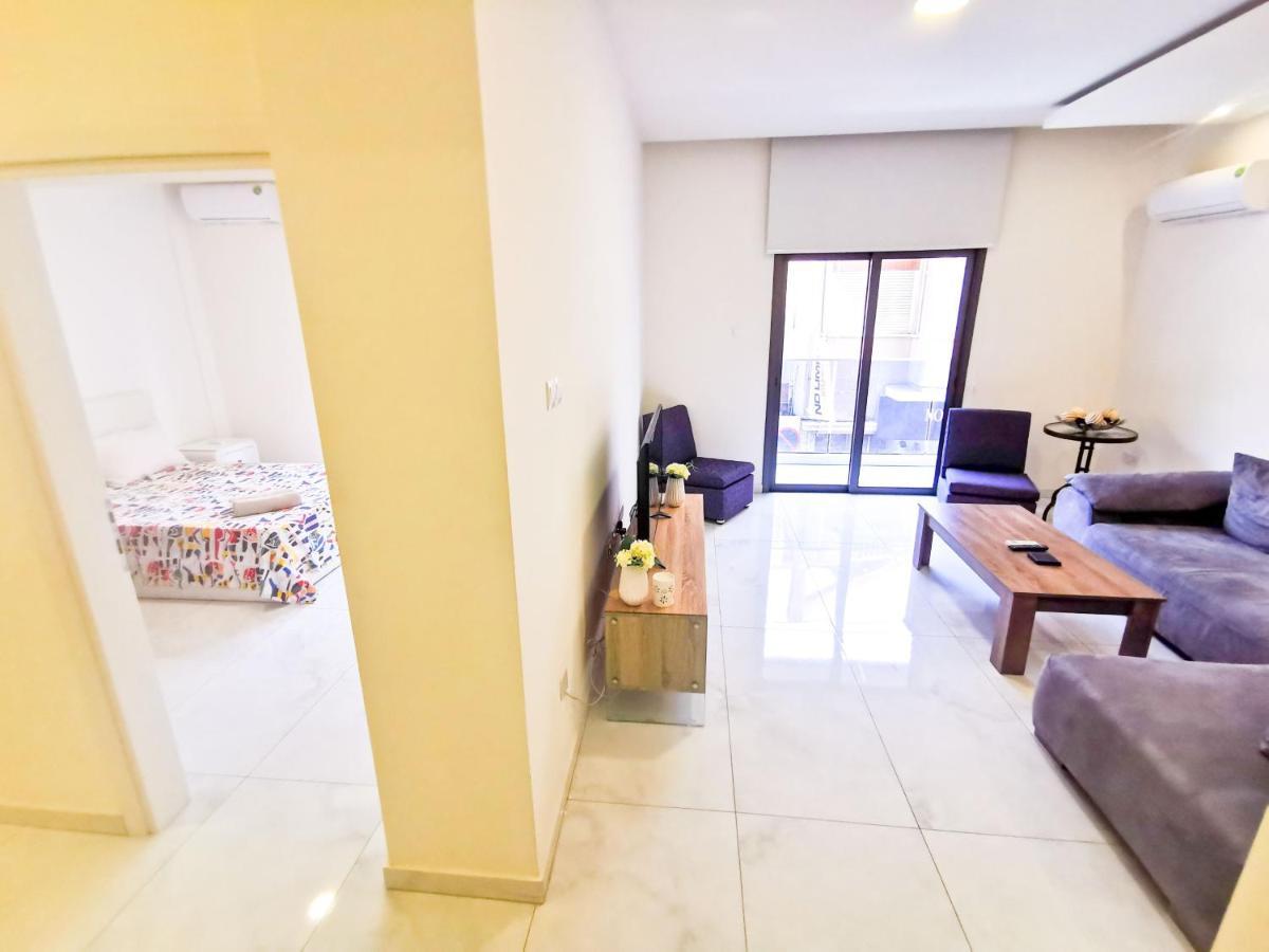 The White Pearl Apartment Larnaca Esterno foto